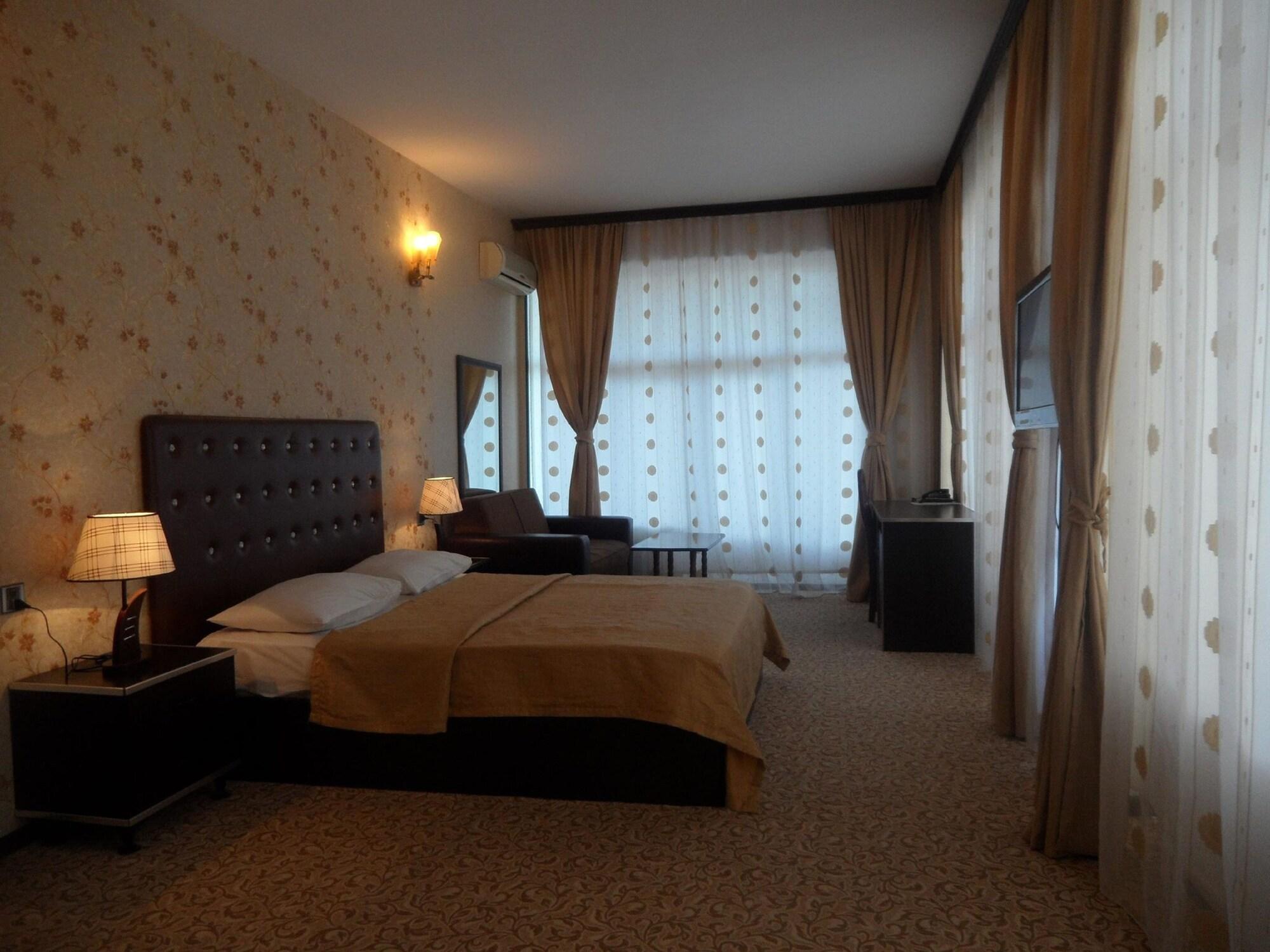 Avand Hotel Baku Extérieur photo